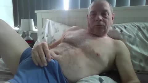 tonygib1962 online show from 18, 4, 2026