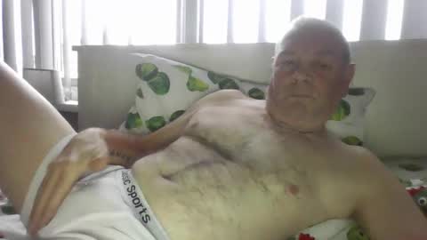 tonygibbson62 online show from 17, 12, 2025