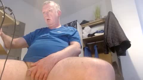Snapshot of tonyjh46 chatting on 6, 4, 2026 tonyjh46 online show from 6, 4, 2026