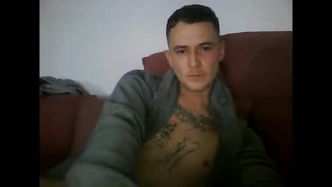 tonystrawberry online show from 18, 1, 2026