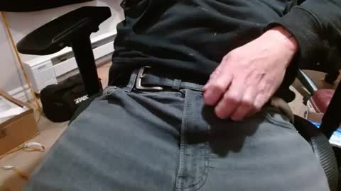 tonytonytony3001 online show from 21, 1, 2025