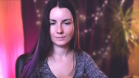 Snapshot of too_beautiful chatting on 4, 1, 2025 Elizabeth online show from 4, 1, 2025