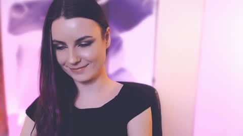 Snapshot of too_beautiful chatting on 23, 1, 2025 Elizabeth online show from 23, 1, 2025