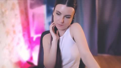 Snapshot of too_beautiful chatting on 12, 3, 2025 Elizabeth online show from 12, 3, 2025