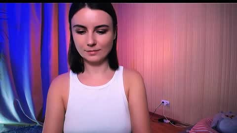 Snapshot of too_beautiful chatting on 18, 12, 2025 Elizabeth online show from 18, 12, 2025