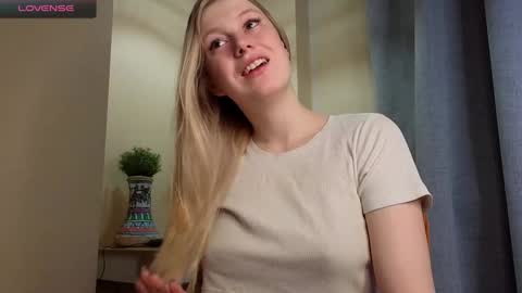 Hey hey Im Megan Pvt open. Im very glad to see you here online show from 4, 2, 2025