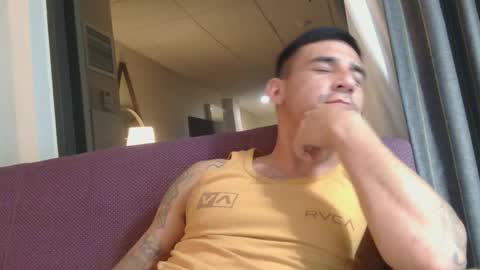 Snapshot of toomuchsmoke chatting on 20, 12, 2024 toomuchsmoke online show from 20, 12, 2024