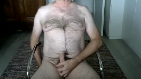 Snapshot of tooohard chatting on 16, 9, 2025 Alex online show from 16, 9, 2025