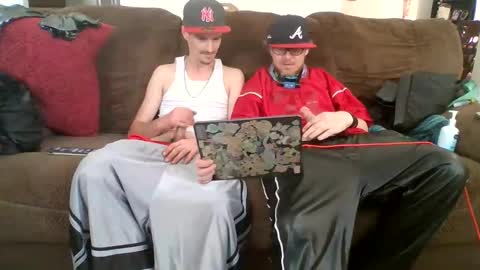 Snapshot of topdogintraining93 chatting on 17, 10, 2025 SagMeOreduceMe online show from 17, 10, 2025