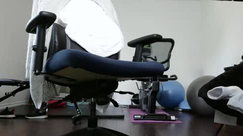 Top Floor Temptress online show from 2, 10, 2025