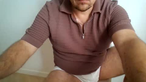 Snapshot of tophunk84 chatting on 5, 6, 2026 tophunk84 online show from 5, 6, 2026