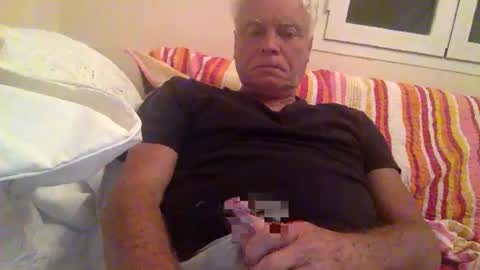 Snapshot of topsurgeon2025 chatting on 21, 10, 2025 topsurgeon2025 online show from 21, 10, 2025