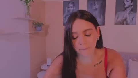 Snapshot of toricross1 chatting on 19, 4, 2026 Tori Cross online show from 19, 4, 2026