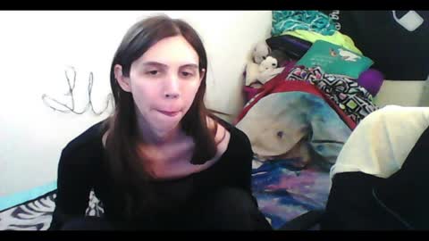 Luna online show from 10, 4, 2026