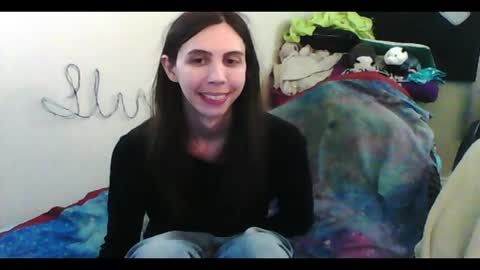 Snapshot of totalfuckingadorable chatting on 25, 4, 2026 Luna online show from 25, 4, 2026