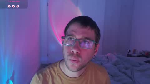 Thomas online show from 8, 11, 2025