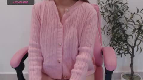Snapshot of totoro_09 chatting on 9, 1, 2026 Angelina online show from 9, 1, 2026