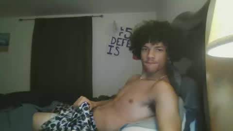 Snapshot of totxxx335 chatting on 18, 11, 2025 totxxx335 online show from 18, 11, 2025