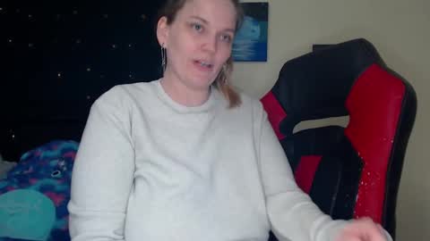 Lilly Miss Mistress Goddess Maam Queen Boss online show from 6, 12, 2024