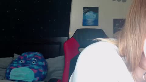 Lilly Miss Mistress Goddess Maam Queen Boss online show from 22, 1, 2025