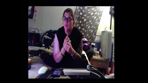 Toxiclove1311 online show from 19, 12, 2025