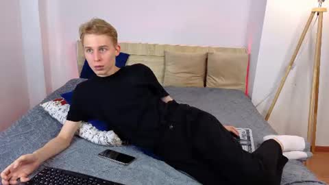 Snapshot of toxicpassion chatting on 10, 7, 2026 Max online show from 10, 7, 2026