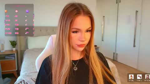 Snapshot of tracy_tay1or chatting on 18, 6, 2026 Tracy GMT2 Mon 3 AM - 4 PM Tue 3 AM - 4 PM Wed 3 AM - 4 PM Thur 3 AM - 4 PM Fri 3 AM - 4 PM online show from 18, 6, 2026