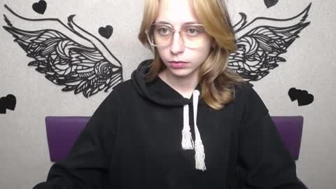 TracyLeeBB online show from 16, 11, 2025