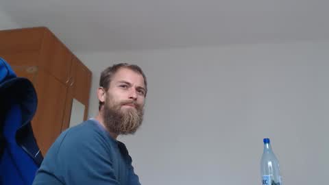 Snapshot of tralalabala chatting on 26, 9, 2025 Tralalabala online show from 26, 9, 2025