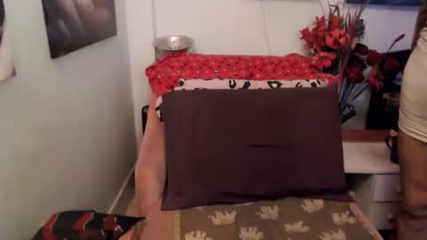 Snapshot of transagera chatting on 20, 11, 2025 TransAgera online show from 20, 11, 2025