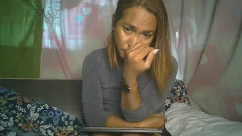 transhottie28 online show from 14, 2, 2025