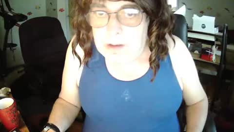 Snapshot of transmtfhello chatting on 10, 5, 2026 Peter online show from 10, 5, 2026