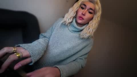 Snapshot of transnextdoor_ chatting on 4, 12, 2025 ALMIGHTY GODDESS VALENTINA online show from 4, 12, 2025