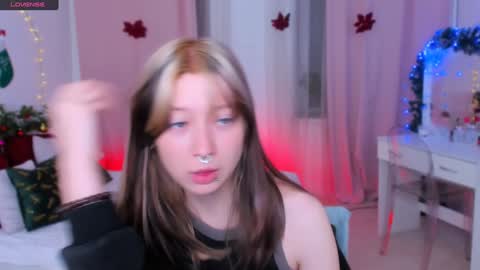 Snapshot of trapsaintgirl chatting on 5, 1, 2025 Nyuta Hartmann online show from 5, 1, 2025