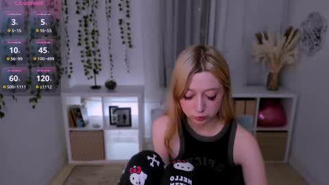 Snapshot of trapsaintgirl chatting on 21, 2, 2025 Nyuta Hartmann online show from 21, 2, 2025