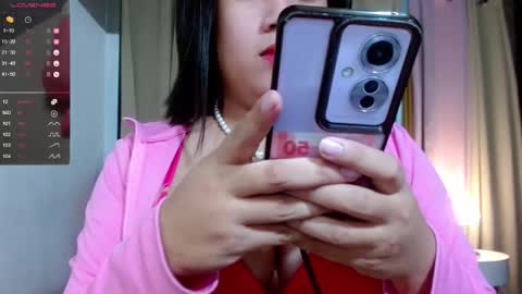 Snapshot of travelergirl chatting on 9, 5, 2026 travelergirl online show from 9, 5, 2026