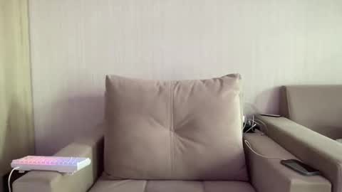 Snapshot of travis_gracile chatting on 6, 4, 2026 Travis online show from 6, 4, 2026