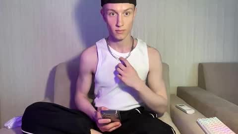 Travis online show from 5, 5, 2026