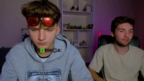 Travis online show from 4, 10, 2025