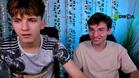 Travis online show from 12, 10, 2025