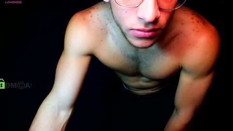 TRAVIS. online show from 26, 1, 2025