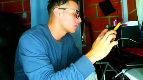 TRAVIS. online show from 23, 2, 2026