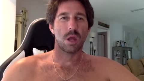 TravisKenn online show from 15, 9, 2025