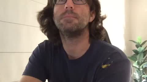 Snapshot of traviskenn chatting on 4, 5, 2026 TravisKenn online show from 4, 5, 2026