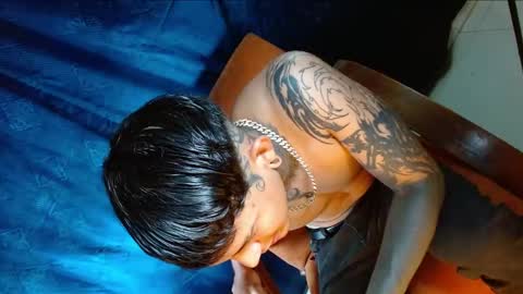 TRAV - INDEPENDENT MODEL online show from 21, 12, 2024