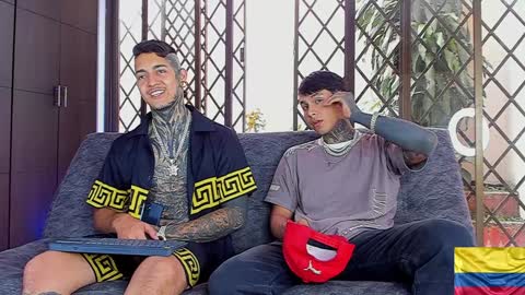 TRAV - INDEPENDENT MODEL online show from 31, 12, 2024