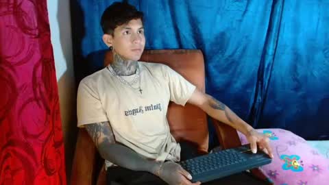 TRAV - INDEPENDENT MODEL online show from 13, 2, 2025