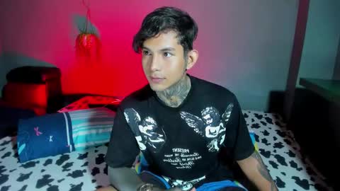 TRAV - INDEPENDENT MODEL online show from 6, 10, 2025