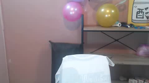 Snapshot of treat_urself chatting on 15, 2, 2026 marian online show from 15, 2, 2026