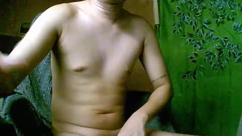 Snapshot of trebz_01 chatting on 19, 11, 2025 trebz_01 online show from 19, 11, 2025